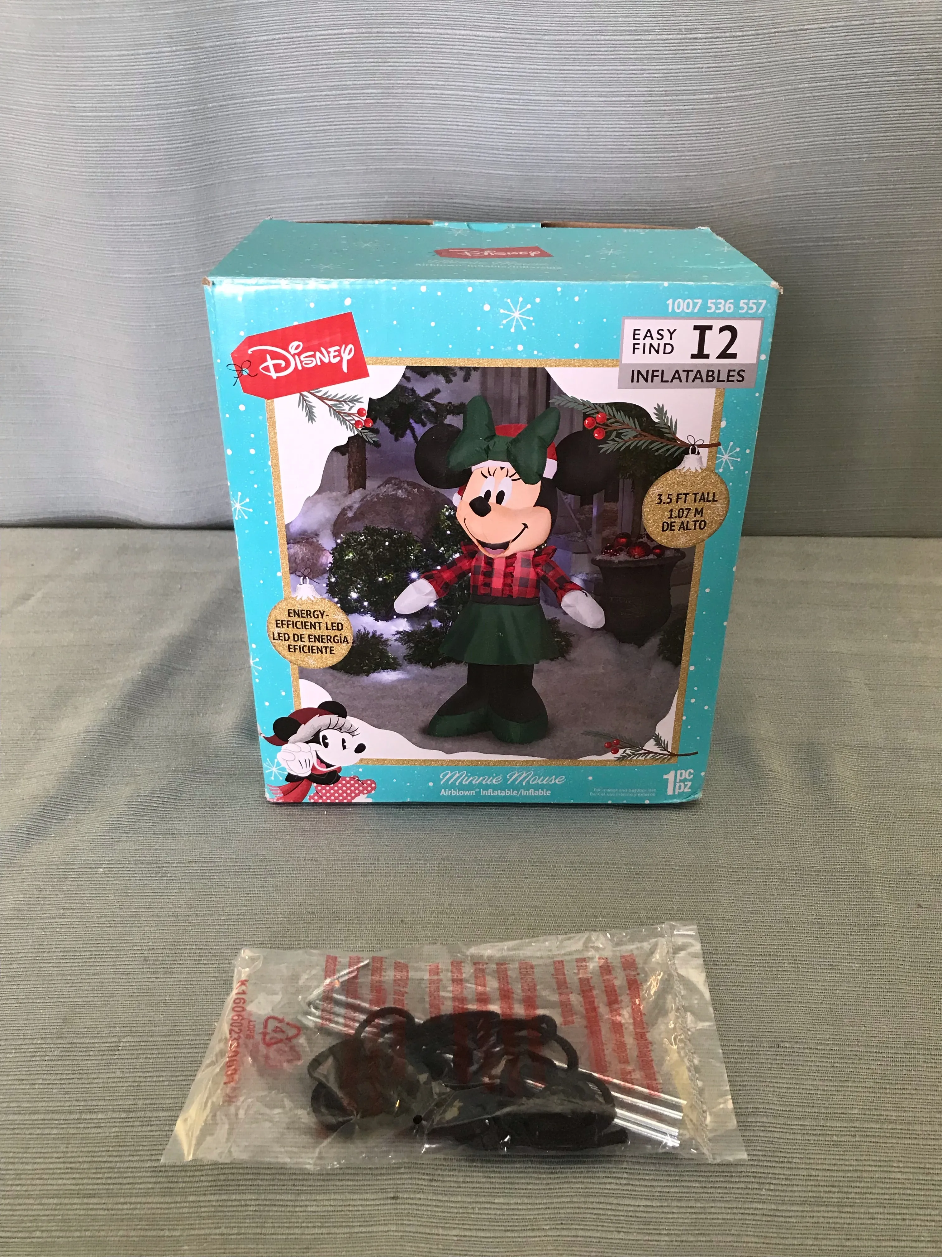 3.5 ft. LED Christmas Minnie Mouse Inflatable - Like New!