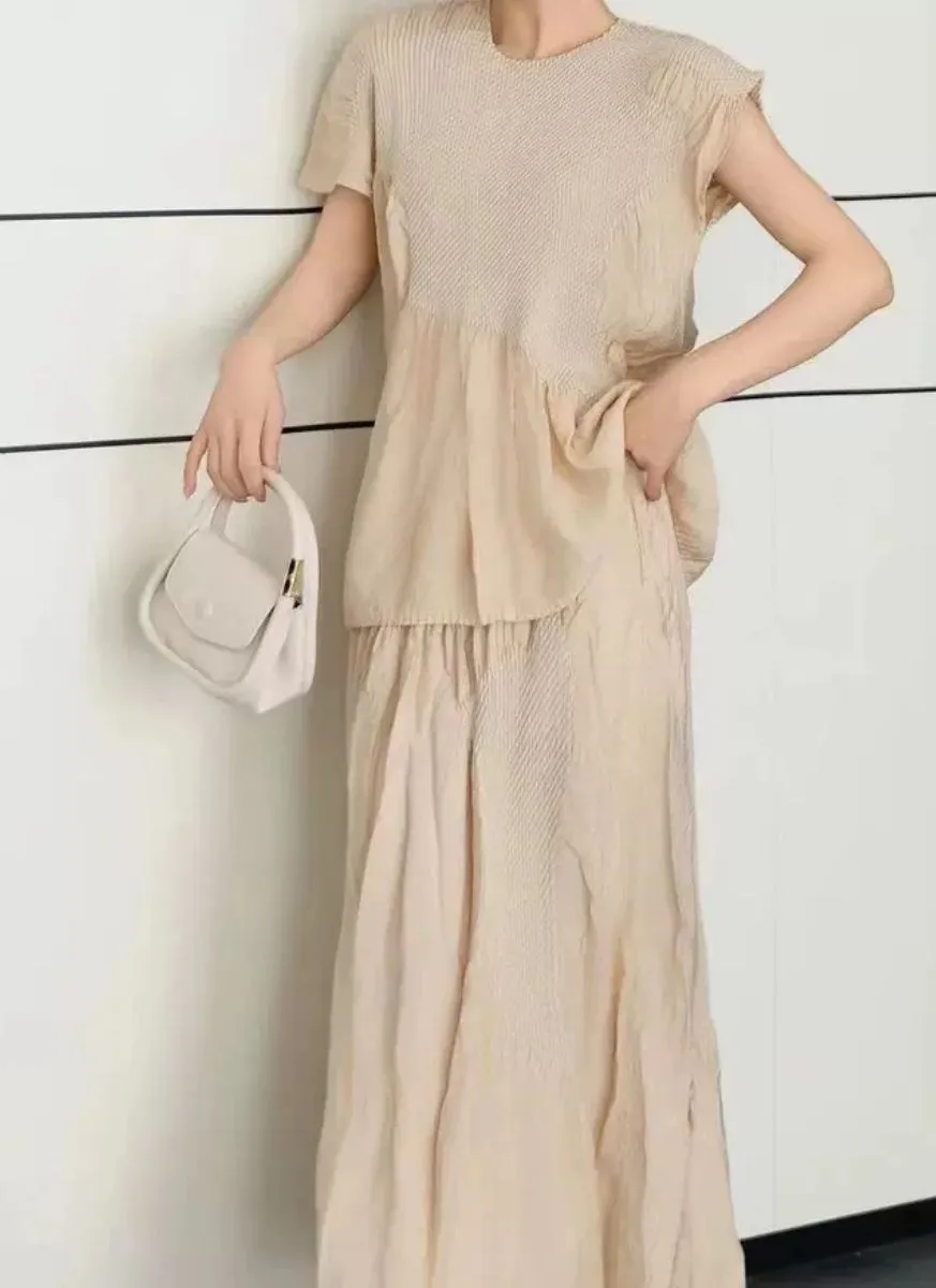 6240031 High Waist Pleated Skirt *Beige