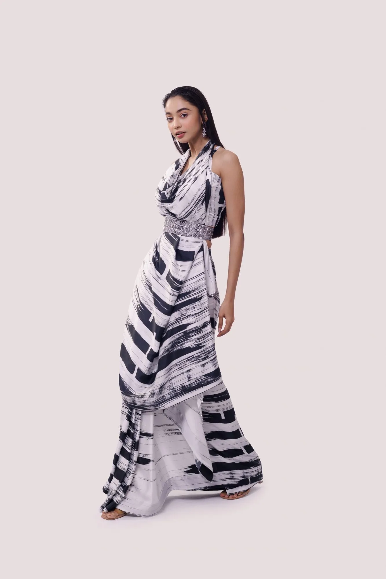 90Z818-RO Black white Printed Saree